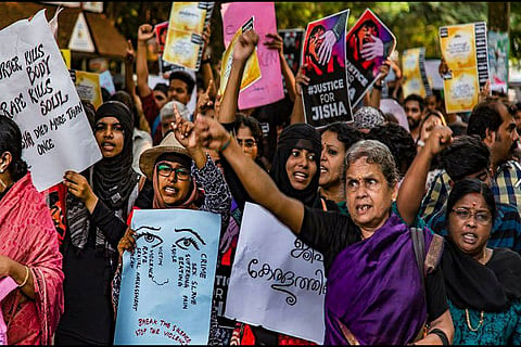 ജിഷ വധക്കേസിൽ മൂന്നാഴ്ച കഴിഞ്ഞിട്ടും അന്വേഷണം എങ്ങുമെത്തിയില്ല