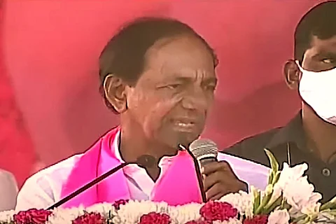CM KCR dressed in white losing his cool during his speech in Haliya