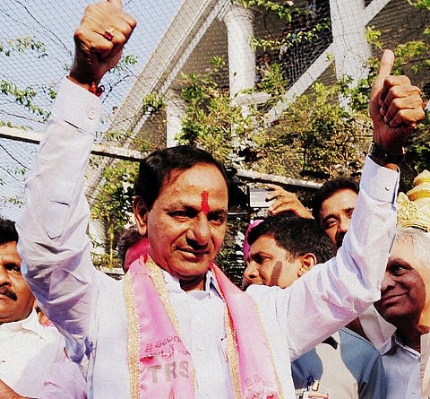KCR meets PM, seeks special status for Telangana
