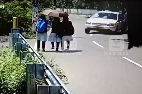 Video: Car swerves suddenly, 3 school students tossed into the air in Kerala