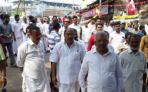 Significant moment in Kerala politics: CPI(M) leaders visit murdered BJP worker's house