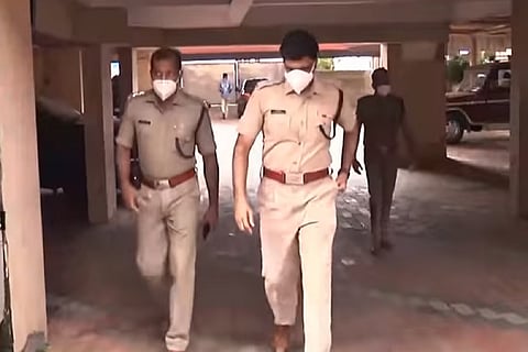 Policemen at horizon flat