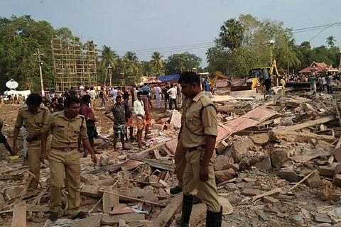 Kollam fire: Five absconding office-bearers of Puttingal temple surrender