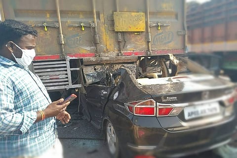 Car mangled in an accident in Kurnool: Six people killed in three separate accidents in Andhra's Kurnool district