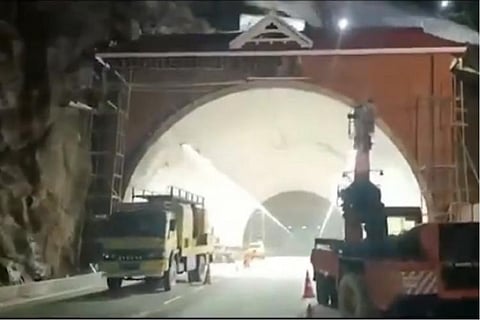 No, Coimbatore to Thrissur cannot be traveled in 10 minutes via Kuthiran Tunnel