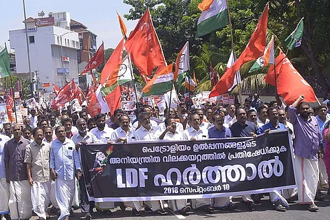 Kerala comes to a standstill on Bharat Bandh day
