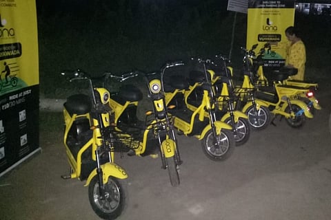 Vijayawada gets docked bike rental services: Bounce and Lona launch operations