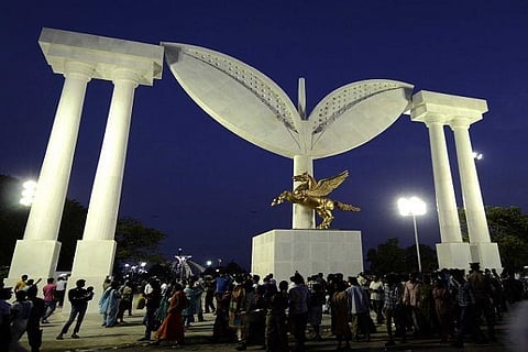 Anna and MGR Samadhis owe Rs.2 crores as power dues, consecutive govts didn't pay