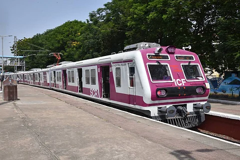MMTS train