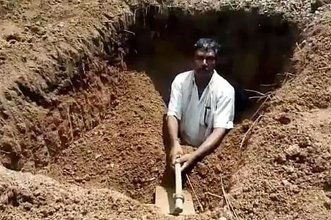 Telangana farmer attempts to bury himself after allegedly being denied land document