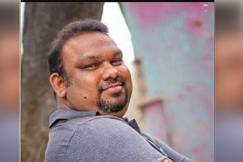 Eggs thrown at Kathi Mahesh in Hyderabad: Film critic asks Pawan Kalyan to respond