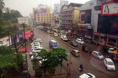 One-week lockdown in Dakshina Kannada and Dharwad from Wednesday