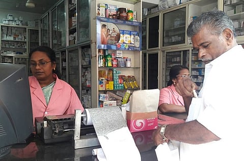 Medical shops in dilemma: To take or not to take Rs 500 and Rs 1000 notes