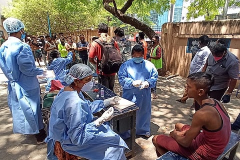 Amid lockdown, TN govt sets up two committees to take care of migrant population