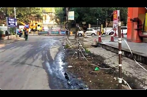 Supermarket near Banjara Hills fined Rs 1 lakh by GHMC for damaging road