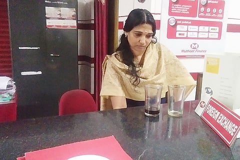 CITU activists pour waste fish water on Muthoot woman manager who hadn't joined strike