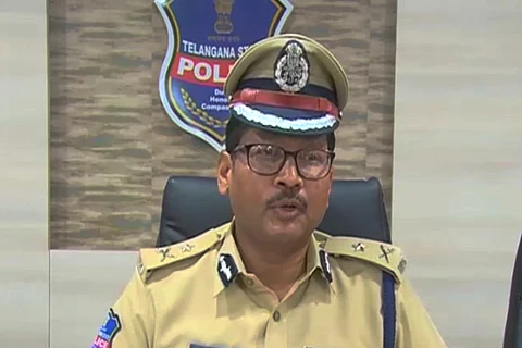 Inspector General Y Nagi Reddy addressing the media