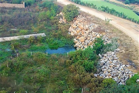 Hyd's historic Neknampur Lake sees dumping of debris yet again