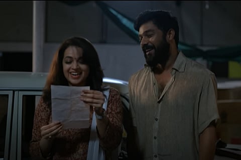 Still from Ntikkakkakkoru Premandaarnnu