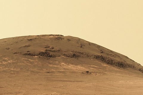 NASA's Opportunity rover begins studying origin of fluid-carved valley on Mars