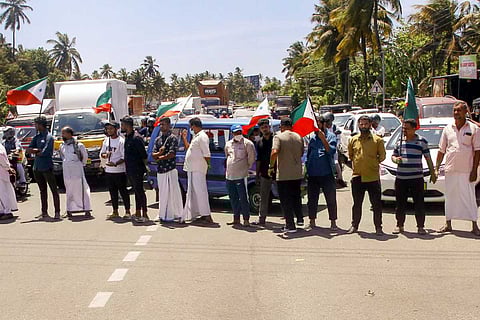PFI workers protest NIA raids and arrests in Thiruvananthapuram