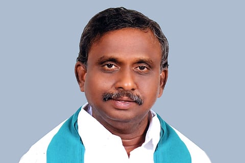 PR Pandian detained by Kancheepuram police