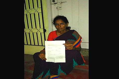 நீதிமன்ற தீர்ப்பு ஆதரவாக வந்த பின்னும், தனது மகனை தன்னுடன் சேர்க்க கேட்டு போராடும் சென்னை தாய்