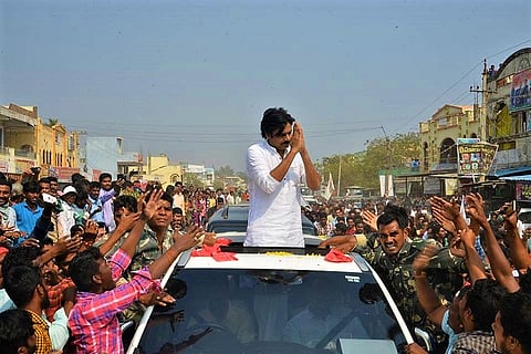 Slipper thrown at Pawan Kalyan's car during his Telangana tour