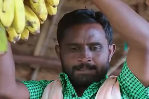 Pawnraj seen as a shopkeeper in the 'MaduraiKaaran' scene from Rajini Murugan.