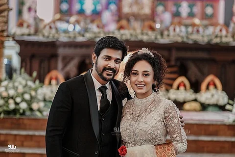 In pics: 'Bigg Boss' Malayalam stars Pearle Maaney and Srinish get married
