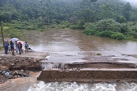 Damage to temporary bridge at Munnar’s Periyavarai