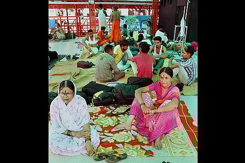 Nearly 500 Amarnath pilgrims from AP, Telangana stranded in Jammu and Kashmir