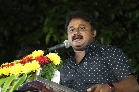 MLA Prabhakar Raja, woman cop harassed at Virugambakkam public meeting