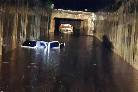 Flooded Pudukkotai - Thudaiyur underpass where doctor drowned