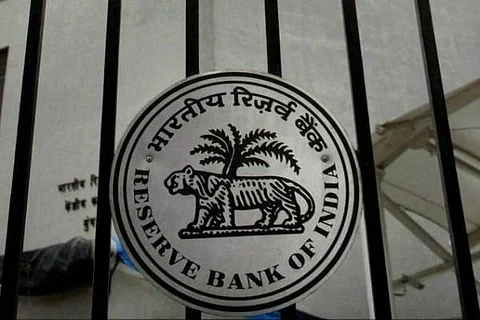 RBI raises lending limit of micro-finance institutions to Rs 1.25 lakh