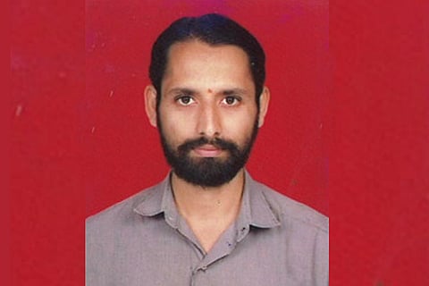 K’taka RTI activist sustains burns after Gram Panchayat member throws hot water on him