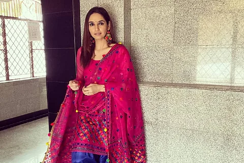 Ragini Dwivedi lashes out at TV anchor who said 'actresses use drugs for anti-aging'