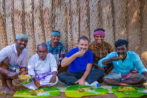 Rahul Gandhi with 'Village Cooking Channel' team