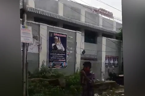 The hostel located next to Raghavendra Mandapam