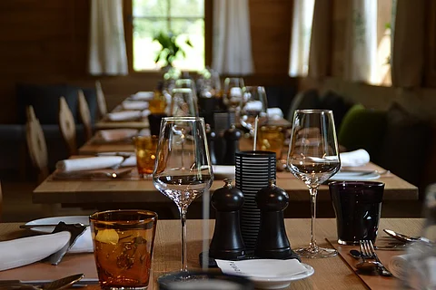 Deep discounts from food apps cannibalising dine-in restaurants: CCI study