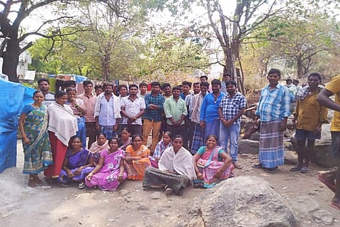 Migrant workers from AP stuck in Hyd amid COVID-19 lockdown, KTR assures help