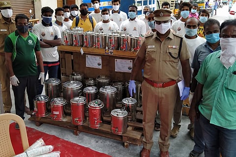 Chennai cop creates WhatsApp group to cheer up COVID-19 patients in his area