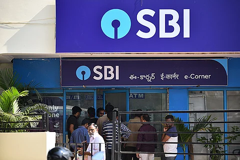SBI reduces MCLR and interest rates on fixed deposits across all tenors