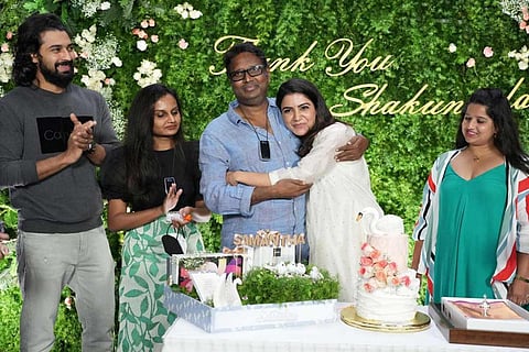 Actor Samantha, director Gunasekar and others celebrating wrap up of shoot