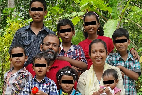 Death of Catholic mother of 8 who delayed cancer treatment, and the abortion debate