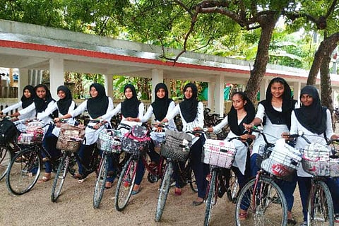 School students in uniform in Lakshadweep