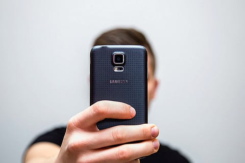 New Android bug lets selfie camera in your smartphone spy on you