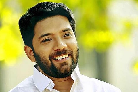 Cong MLA Shafi Parambil roughed up by Kerala cops