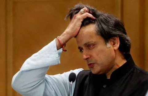 Tharoor’s U-turn on Sabarimala gets thanks from Rahul Easwar, rebuke from Ram Guha