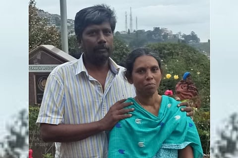 In Coimbatore, a doctor protested next to his dead wife to close a liquor bar